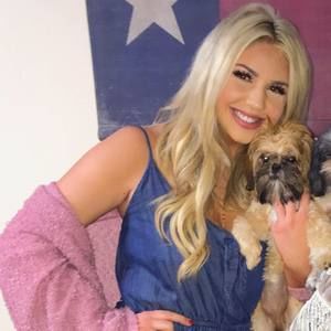 Meet your Posher, Tiffany